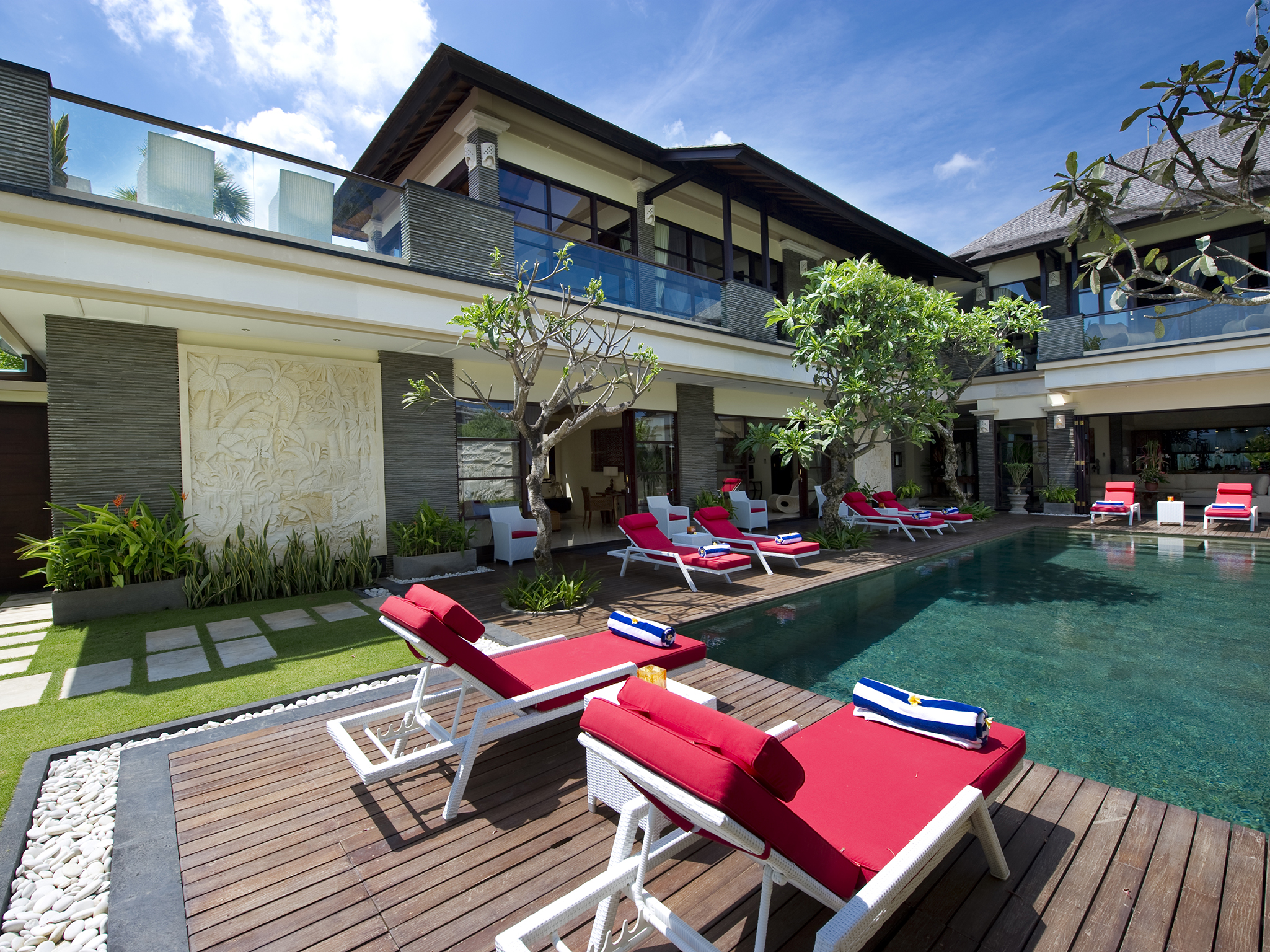 Villa Lega - Sunloungers and swimming pool - Villa LeGa, Seminyak, Bali
